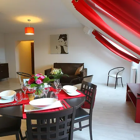 Vacancéole - Le Duguesclin Hotel Dinan