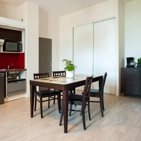 Hotel Vacancéole - Le Duguesclin 3*