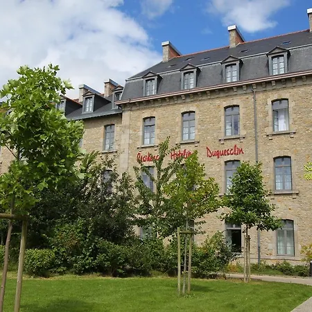 Hotel Vacancéole - Le Duguesclin 3*