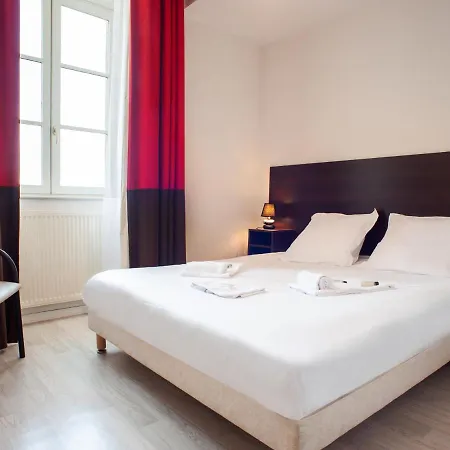 Vacanceole - Le Duguesclin Hotel Dinan