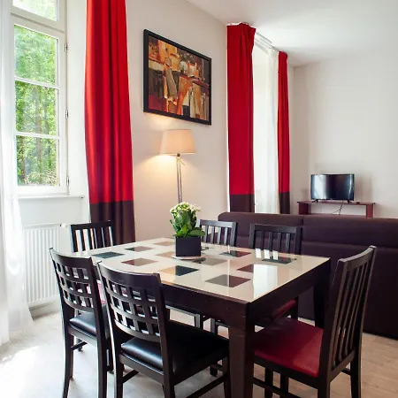 Hotel Vacanceole - Le Duguesclin 3*
