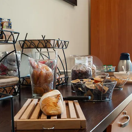 Vacanceole - Le Duguesclin Hotel