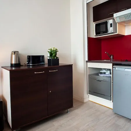 Vacanceole - Le Duguesclin Hotel