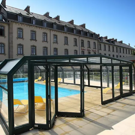 Vacanceole - Le Duguesclin 3* Dinan